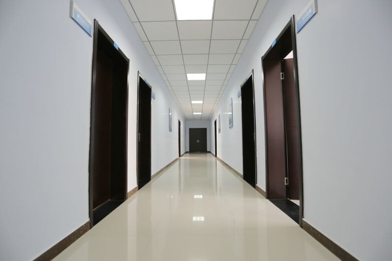 Hallway Wallpaper Installation in Conroe, TX